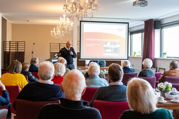Voorlichting in een zorginstelling